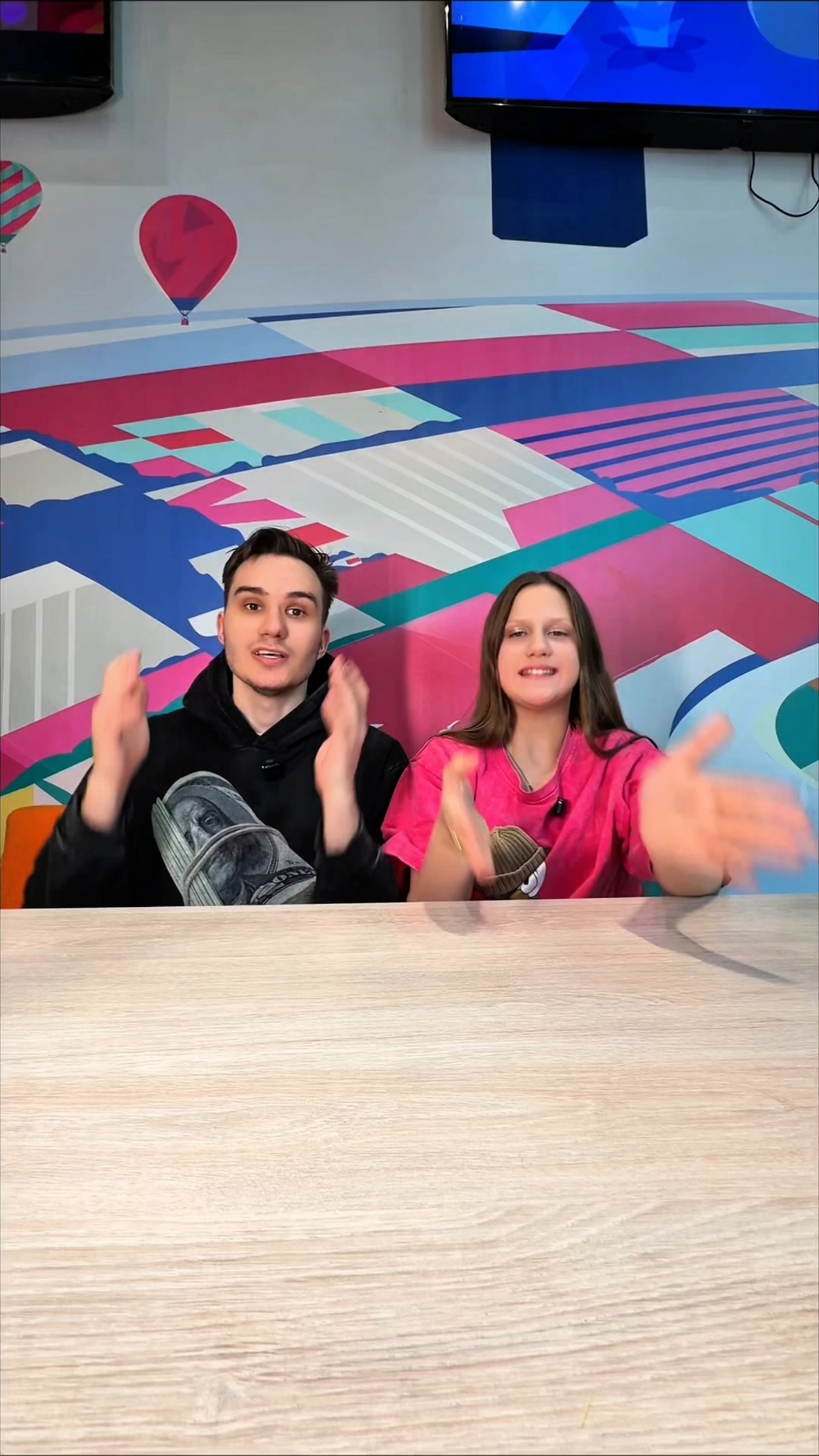 Видео