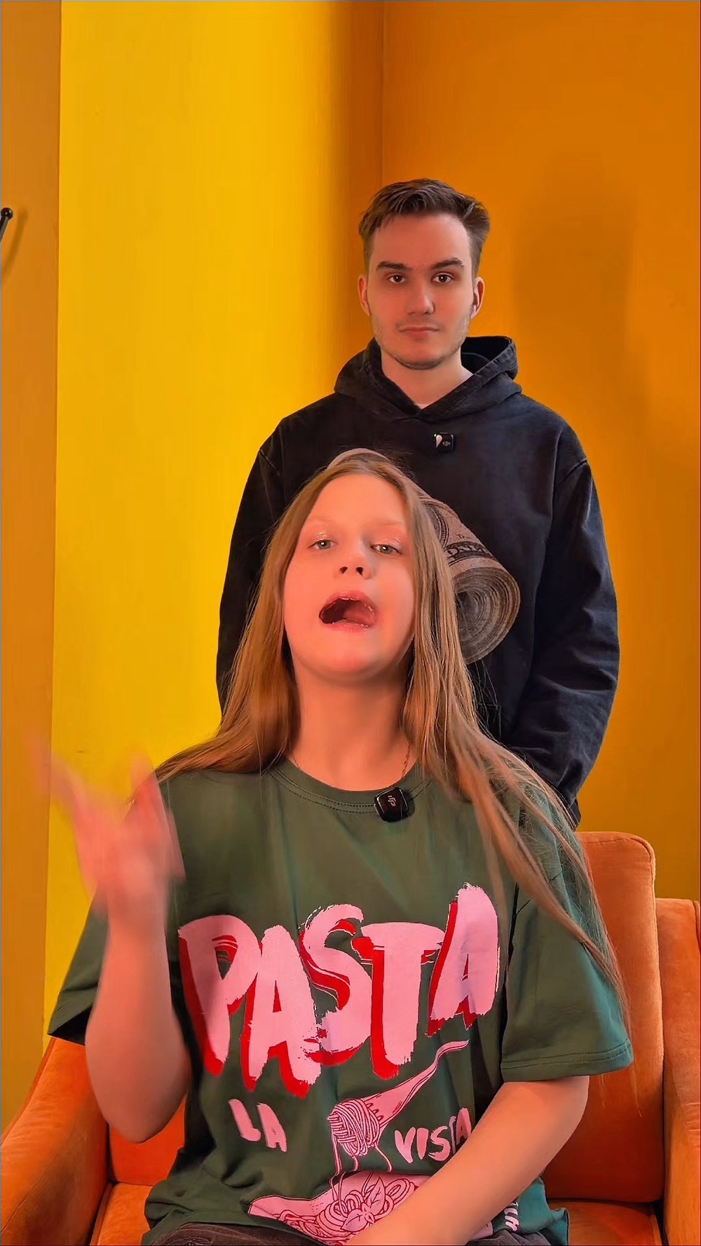 Видео